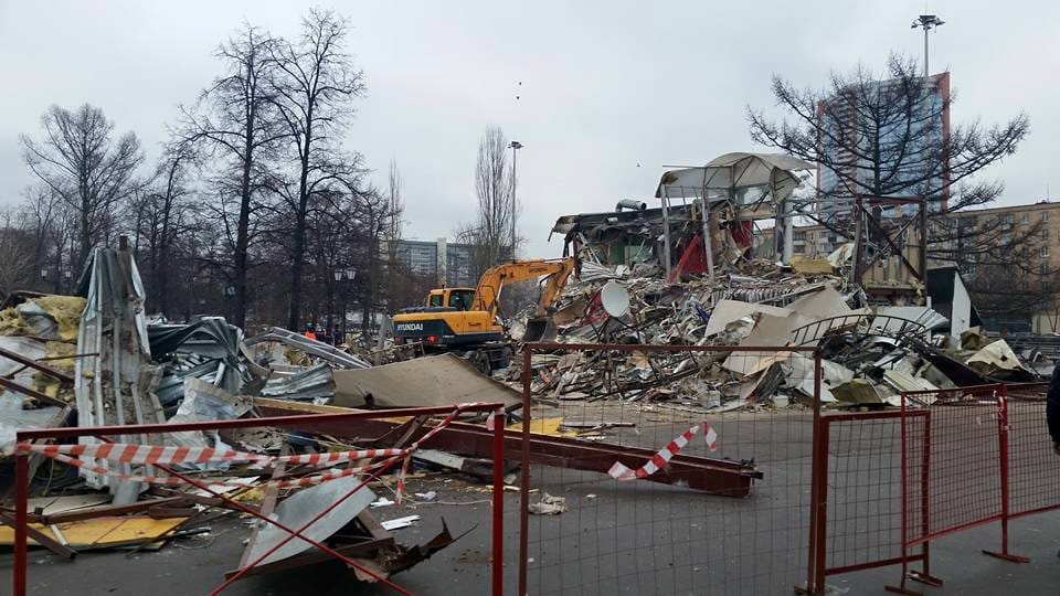 Почему мы должны быть против сноса торговых павильонов?